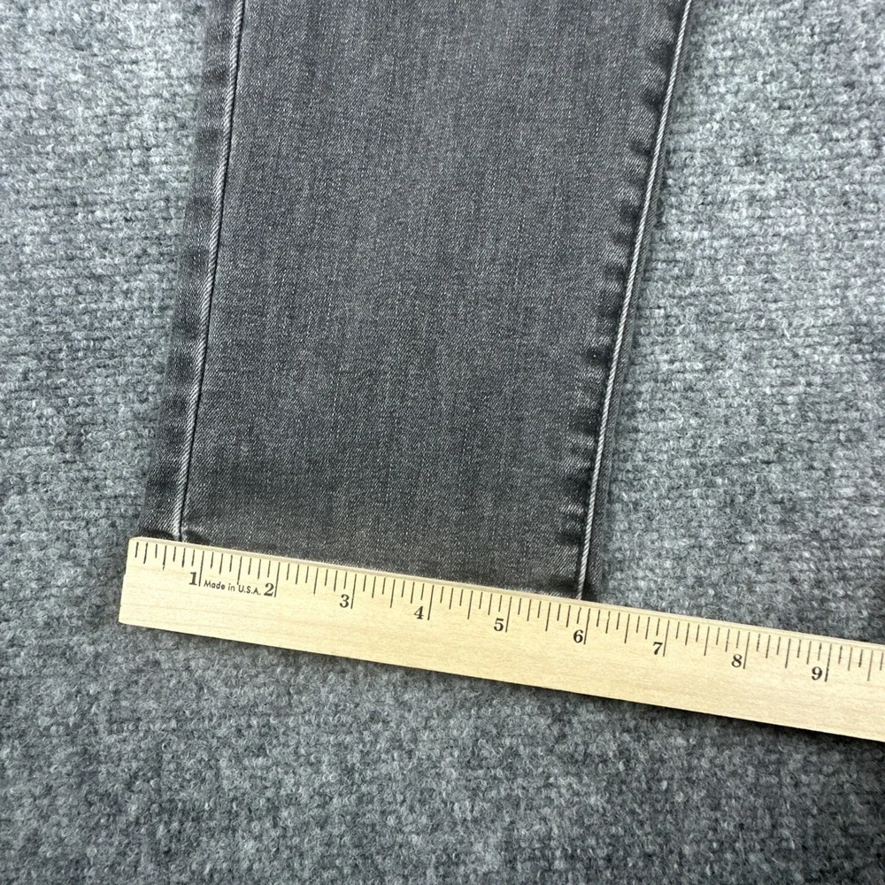 Levi's Women's Boyfriend Jeans Mid Rise Relaxed Fit Black Denim Size 32 W32L27